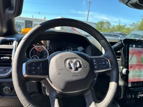 Used 2025 RAM 2500 Big Horn AWD/4WD image 5