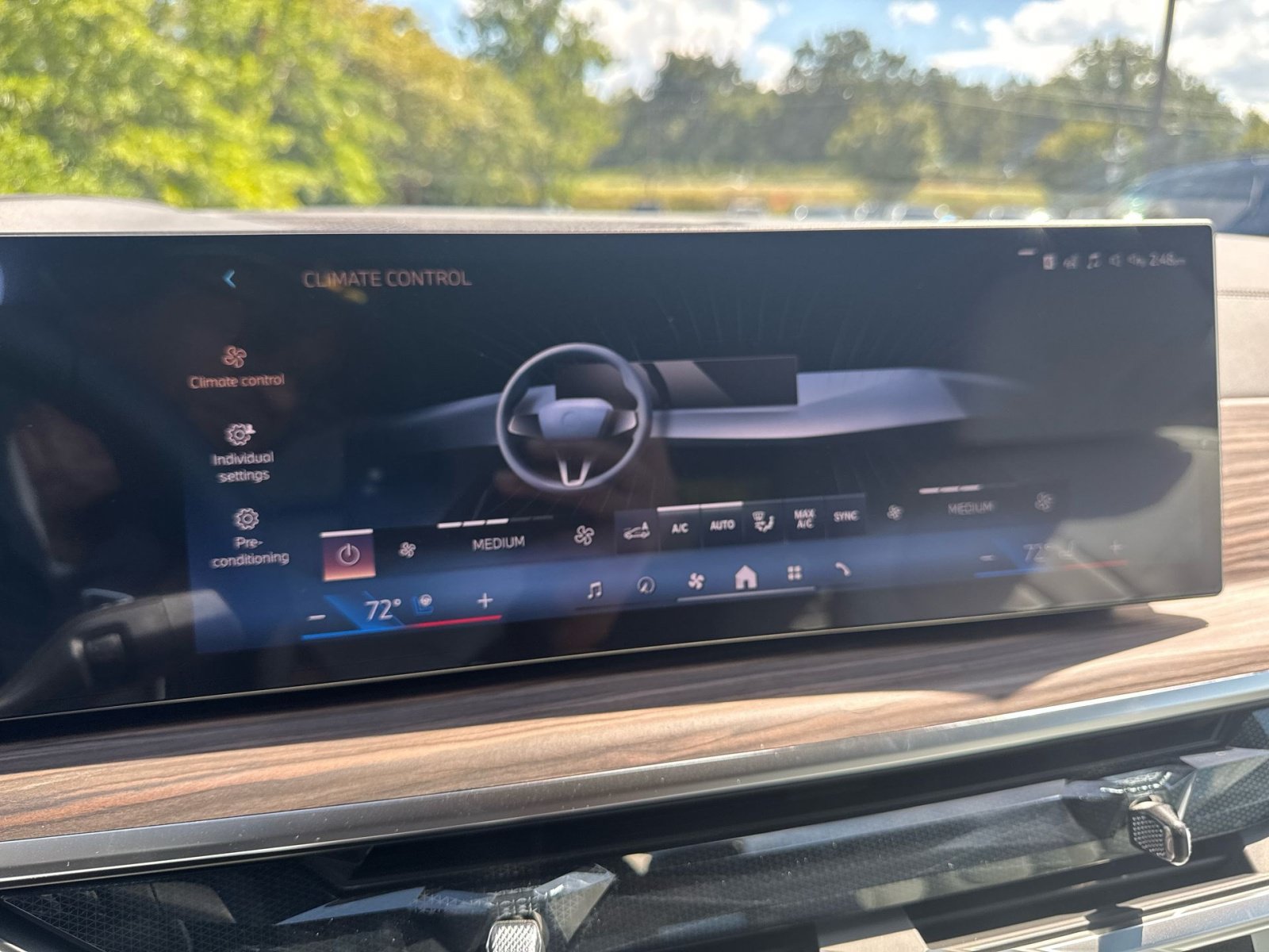 New 2027 BMW X7 xDrive40i w/ M Sport Package AWD/4WD image 42