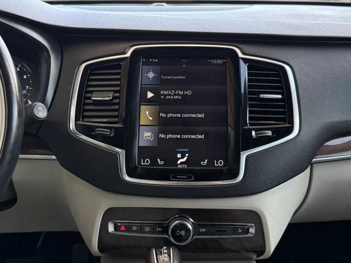 Used 2016 Volvo XC90 T6 Momentum w/ Momentum Plus Package AWD/4WD image 51