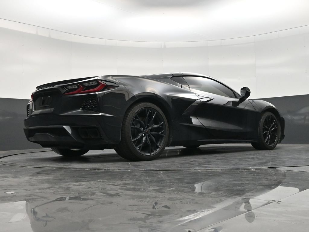 Used 2025 Chevrolet Corvette Stingray Preferred Cpe w/ Stealth Interior Trim Package RWD image 23
