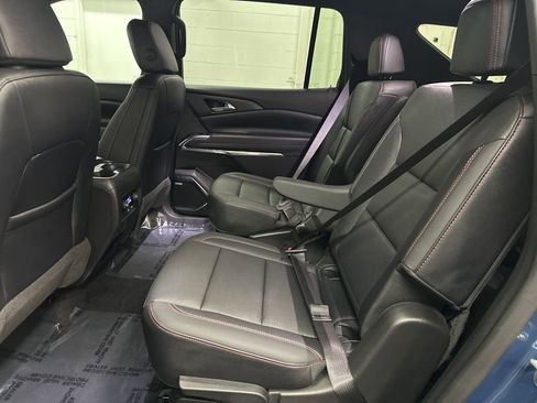 Used 2025 Chevrolet Traverse Z71 w/ Enhanced Driving Package AWD/4WD image 22