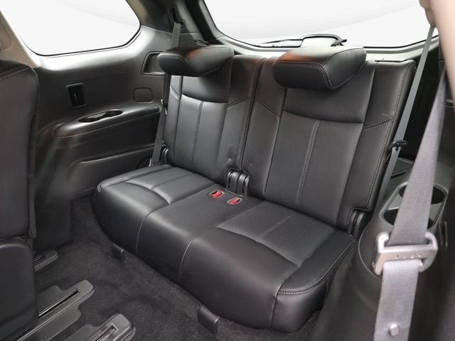 Used 2018 Nissan Pathfinder Platinum FWD image 37