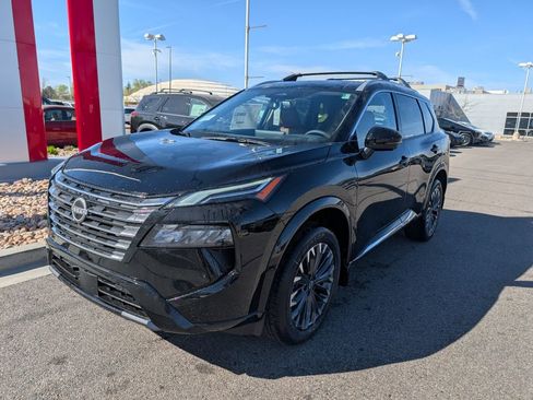 New 2026 Nissan Rogue Platinum AWD/4WD image 2