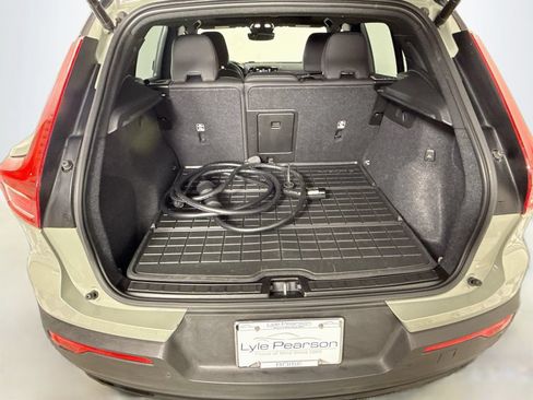 Used 2023 Volvo XC40 Recharge Ultimate w/ Protection Package Premier AWD/4WD image 26