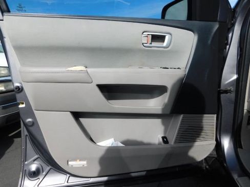 Used 2014 Honda Pilot LX image 11