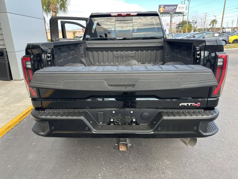 Used 2025 GMC Sierra 2500 AT4 w/ Technology Package image 13