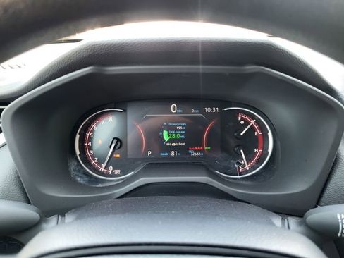 Used 2025 Toyota RAV4 XLE image 20