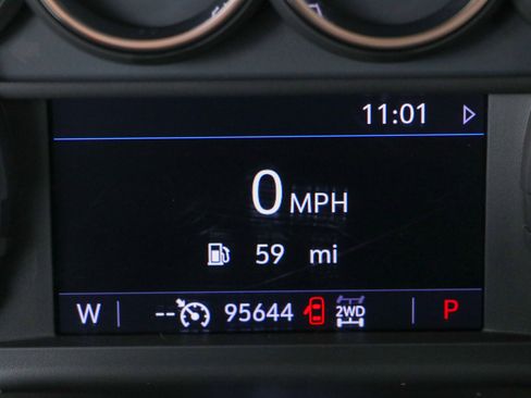 Used 2019 Chevrolet Silverado 1500 RST w/ True North Edition AWD/4WD image 17