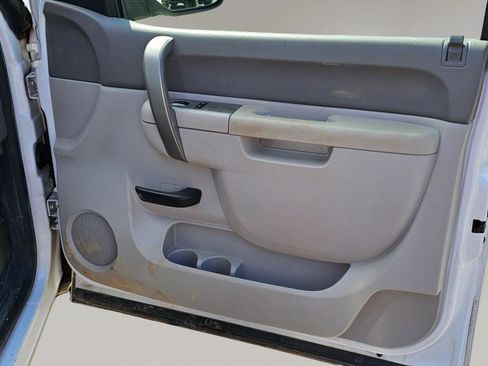 Used 2012 Chevrolet Silverado 1500 W/T RWD image 17