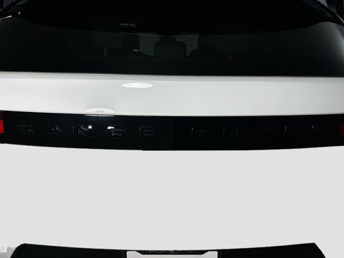 Used 2023 Land Rover Range Rover Sport SE image 36