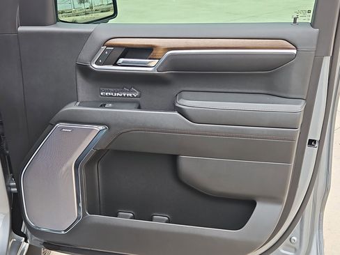 Certified 2024 Chevrolet Silverado 1500 High Country w/ Technology Package image 31