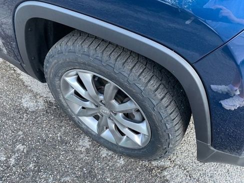 Used 2018 Jeep Cherokee Limited AWD/4WD image 9
