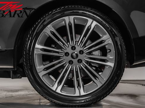 Used 2024 Land Rover Range Rover SE image 17