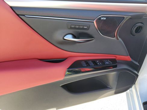 Used 2023 Lexus ES 300h F Sport w/ Accessory Package (Z1) image 17