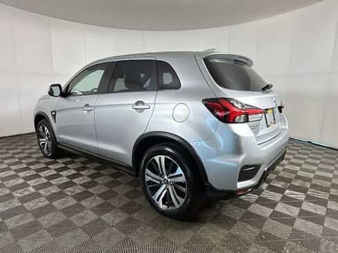 Used 2025 Mitsubishi Outlander Sport ES AWD/4WD image 5