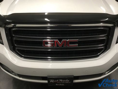 Used 2017 GMC Yukon SLT image 19