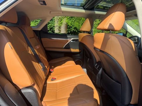 Used 2022 Lexus RX 450h AWD w/ Luxury Package image 13