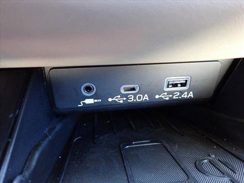 Certified 2025 Subaru Outback Limited w/ Tech Package 3 image 22