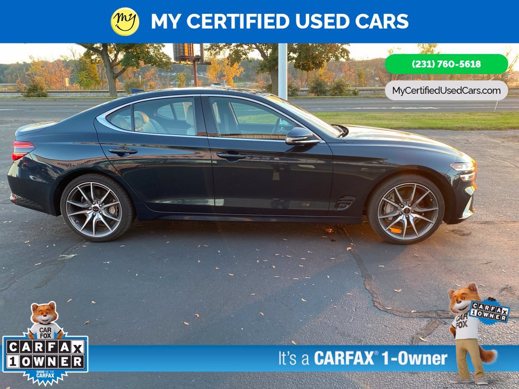 Used 2025 Genesis G70 2.5T RWD image 4