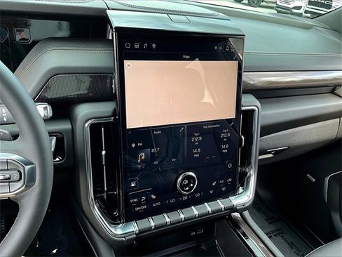 Certified 2025 GMC Yukon Elevation image 19