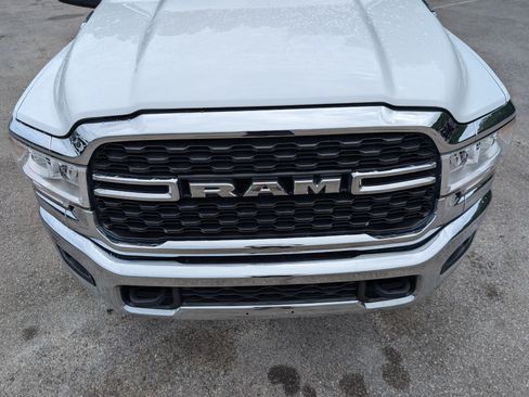 Used 2024 RAM 3500 Big Horn AWD/4WD image 12