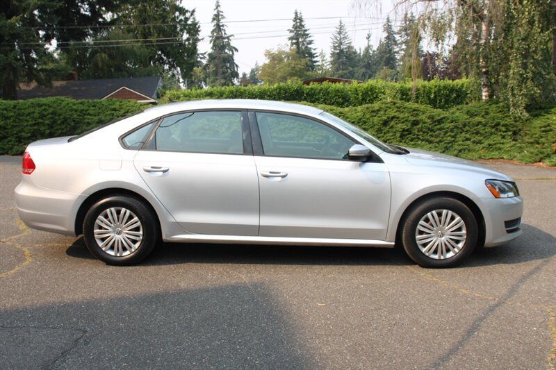 Used 2014 Volkswagen Passat 2.5 S FWD image 11