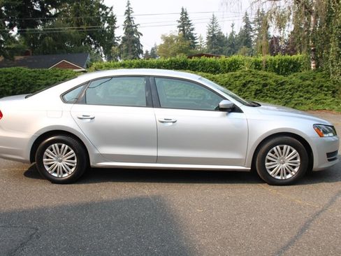 Used 2014 Volkswagen Passat 2.5 S FWD image 11