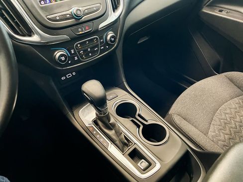 Used 2022 Chevrolet Equinox LT image 26