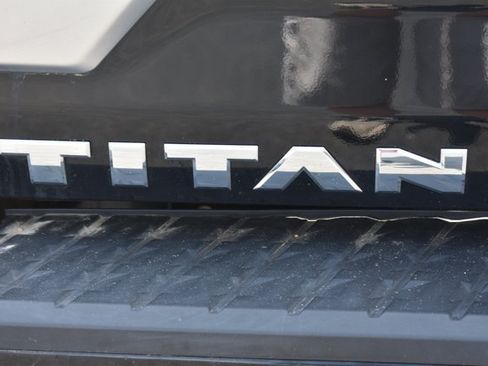 Used 2023 Nissan Titan Platinum Reserve w/ Moonroof Package RWD image 8