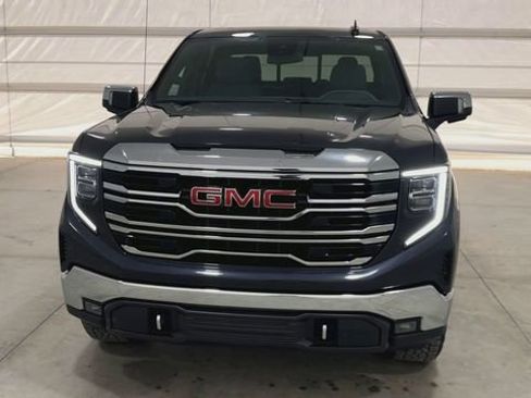 Certified 2023 GMC Sierra 1500 SLT w/ SLT Premium Package AWD/4WD image 3