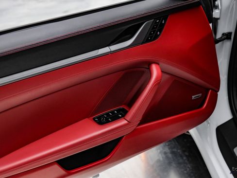 Used 2021 Porsche 911 Carrera 4 image 78