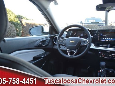 New 2026 Chevrolet Trax LT w/ LT Convenience Package image 17