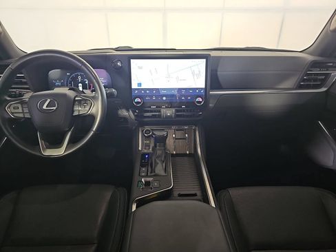 Used 2024 Lexus GX 550 w/ Cold Area Package AWD/4WD image 11