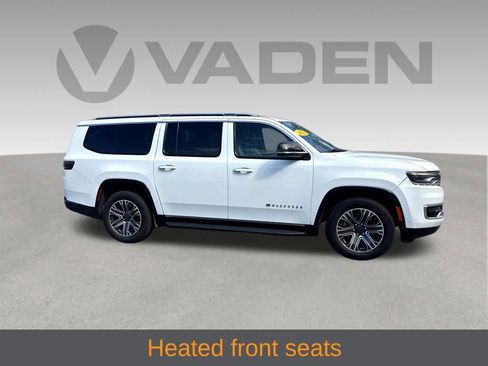 Used 2023 Jeep Wagoneer L Series II AWD/4WD image 18