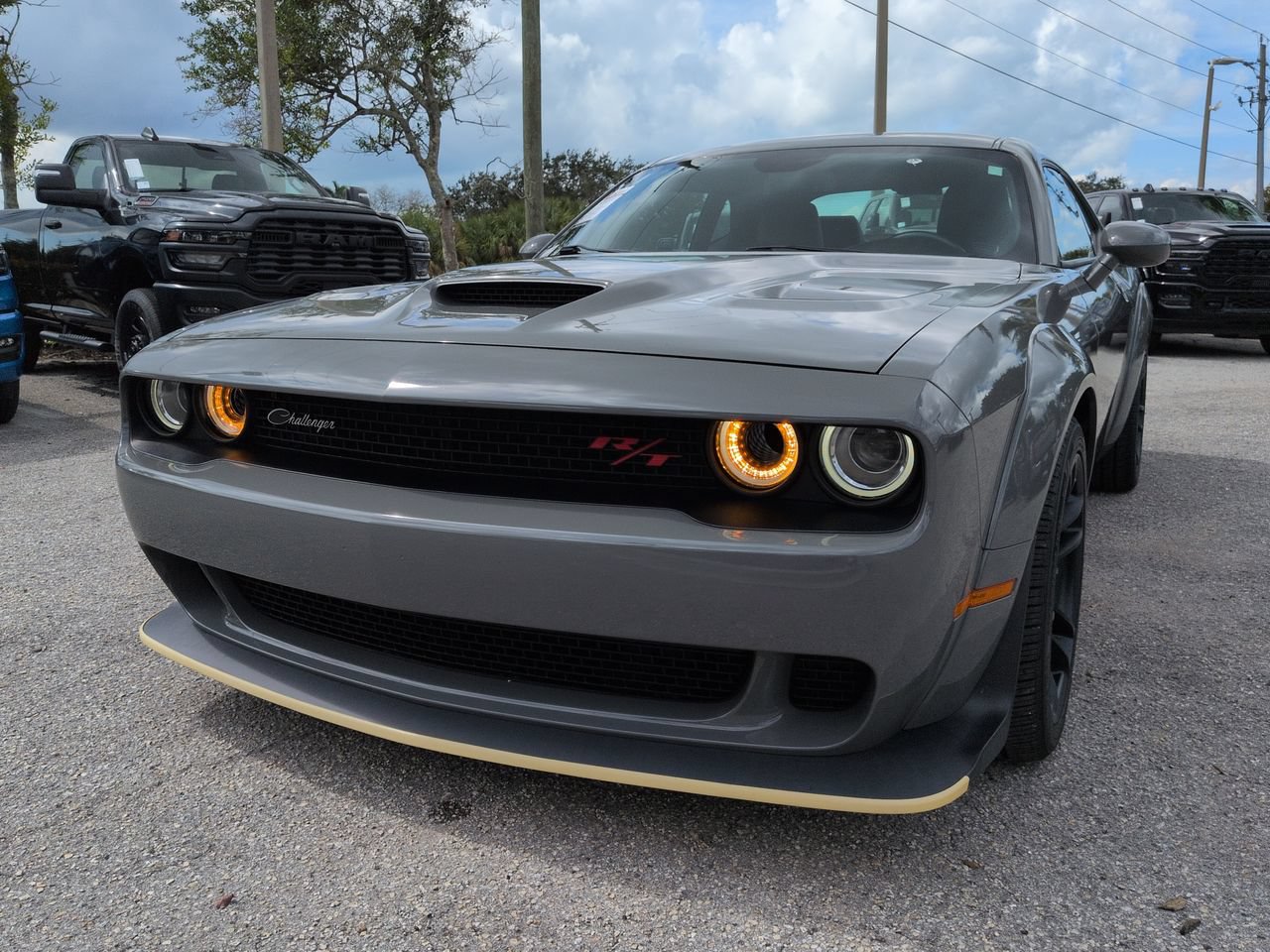 Used 2023 Dodge Challenger R/T Scat Pack RWD image 9