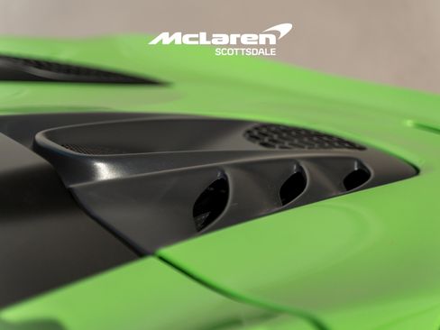 Used 2025 McLaren Artura Spider image 17