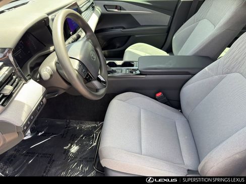 Used 2025 Toyota Camry LE FWD image 12