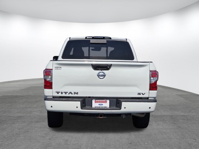 Used 2021 Nissan Titan SV RWD image 5