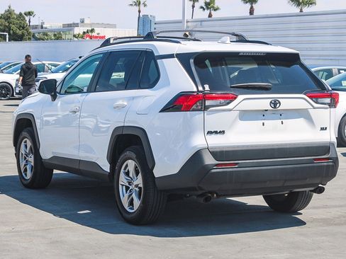 Used 2023 Toyota RAV4 XLE w/ Convenience Package image 12