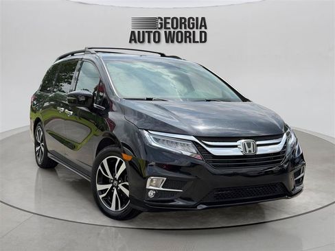 Used 2018 Honda Odyssey Elite image 2