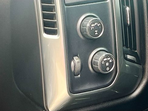 Used 2018 Chevrolet Silverado 1500 LT w/ All Star Edition AWD/4WD image 10