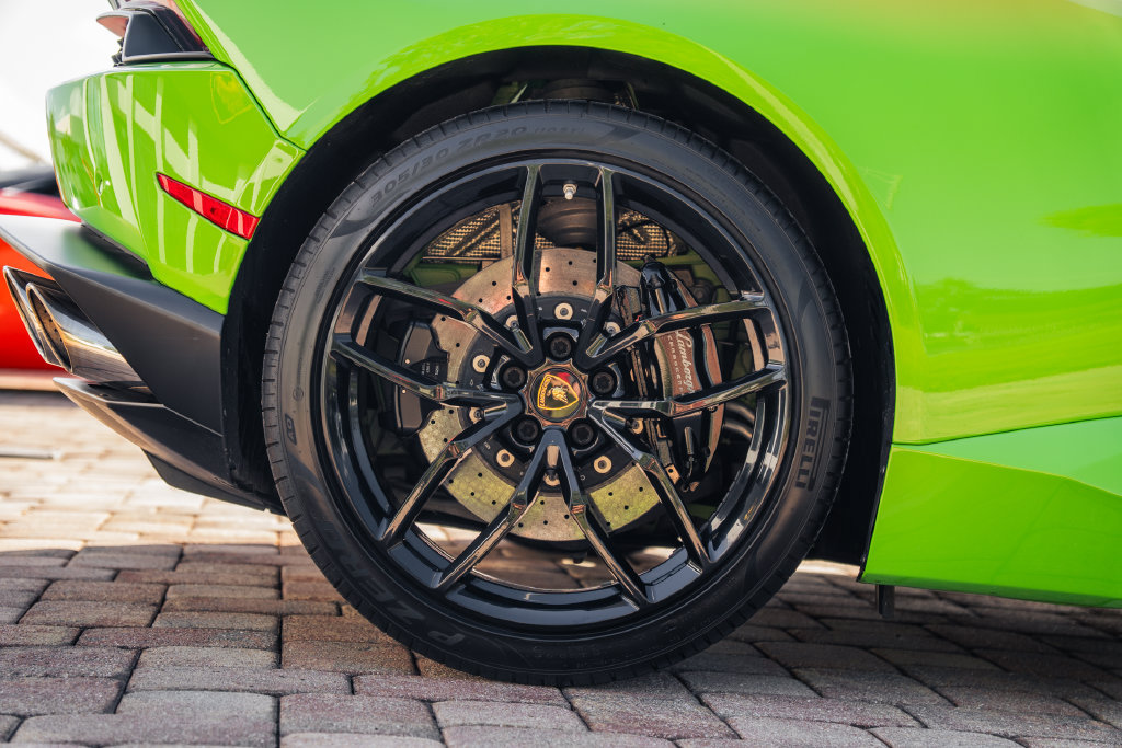 Used 2015 Lamborghini Huracan LP 610-4 AWD/4WD image 13