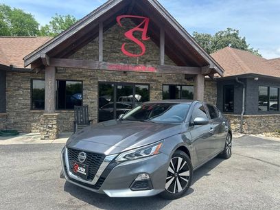 Used 2021 Nissan Altima 2.5 SV