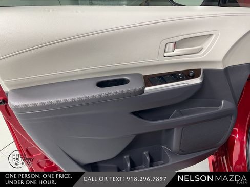 Used 2023 Toyota Sienna LE image 17