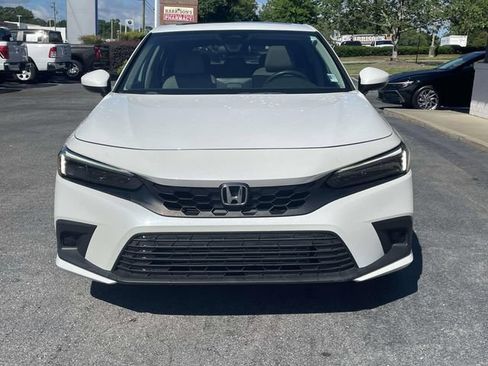Used 2024 Honda Civic EX-L image 2