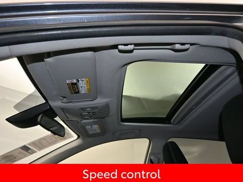 Used 2018 Toyota RAV4 XLE AWD/4WD image 21