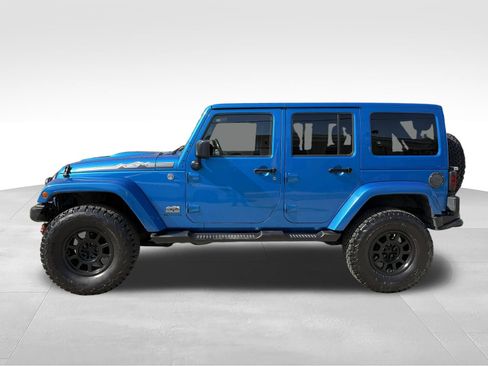 Used 2014 Jeep Wrangler Unlimited Sahara AWD/4WD image 8