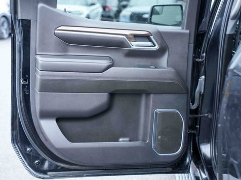 Used 2023 Chevrolet Silverado 1500 LT w/ Z71 Off-Road Package image 16