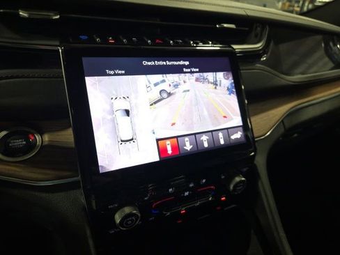 Used 2022 Jeep Grand Cherokee Summit image 15