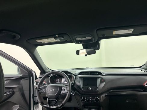 Used 2023 Chevrolet TrailBlazer RS image 23